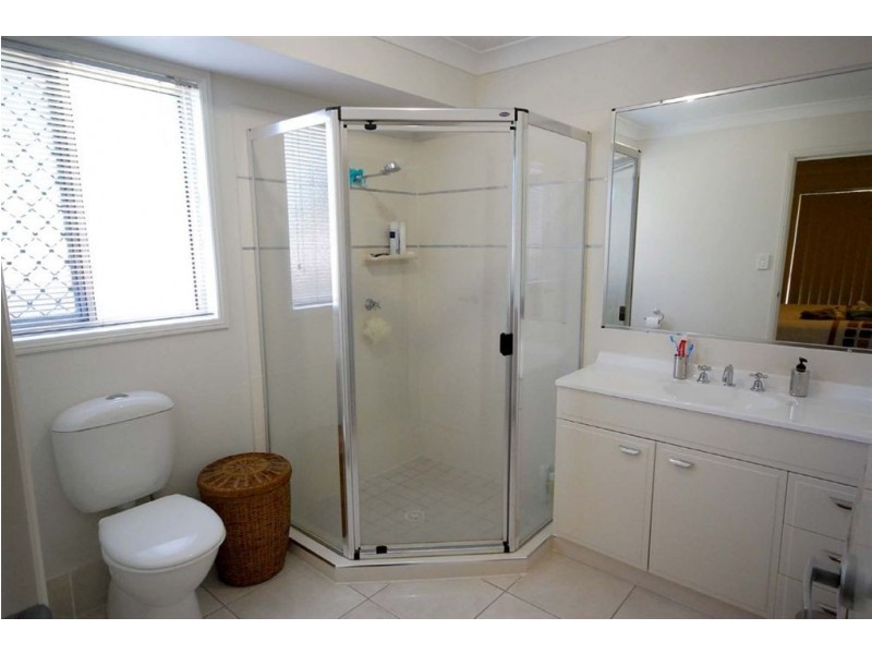 20 Canopus St, Bridgeman Downs QLD 4035