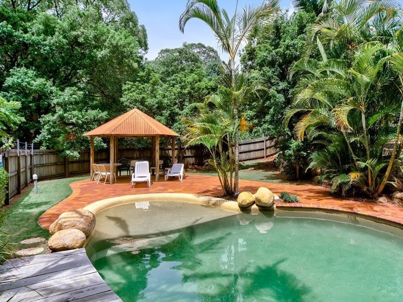 2/142 Bunya Road, Arana Hills QLD 4054