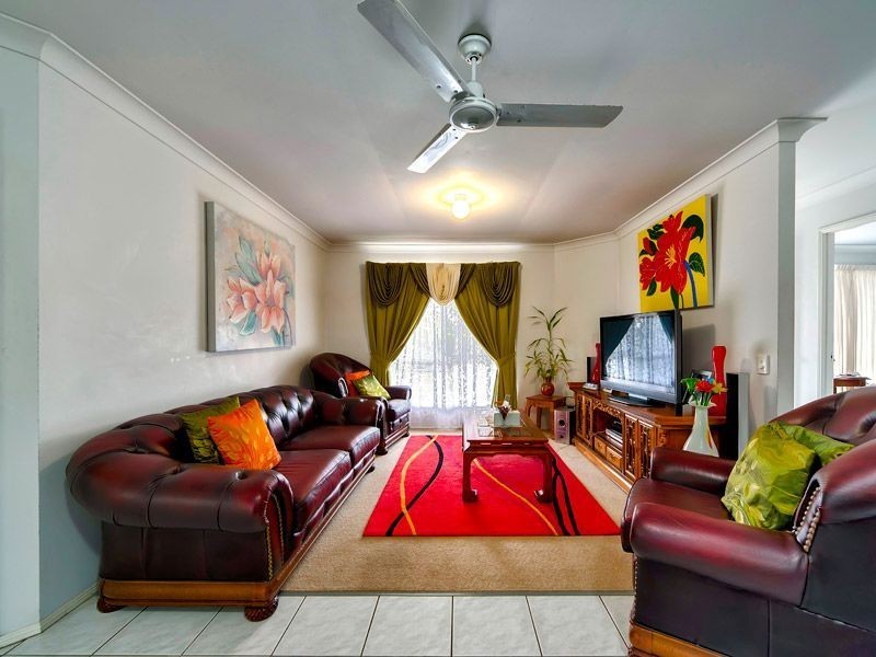 67 Rose Cr, Fitzgibbon QLD 4018