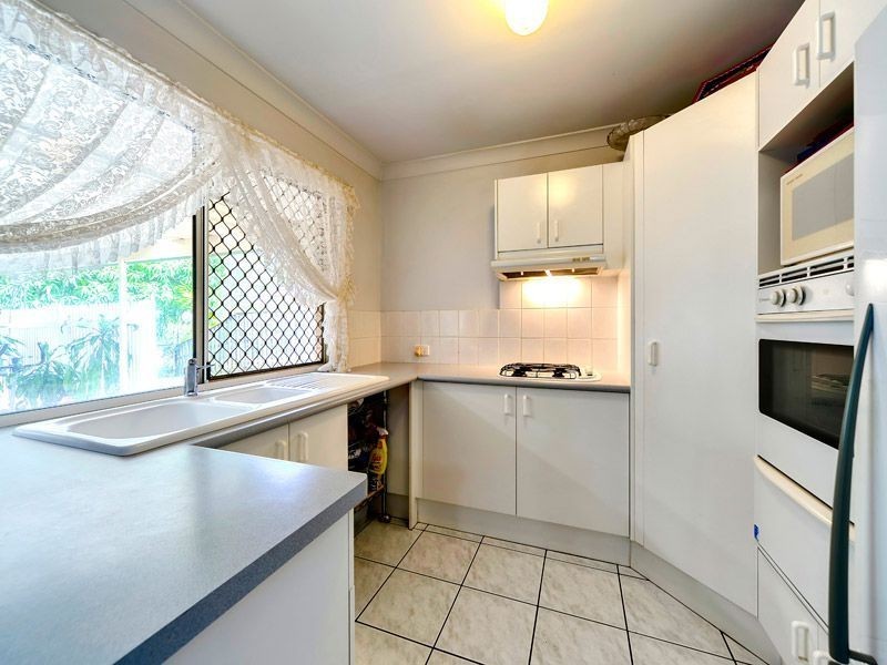 67 Rose Cr, Fitzgibbon QLD 4018