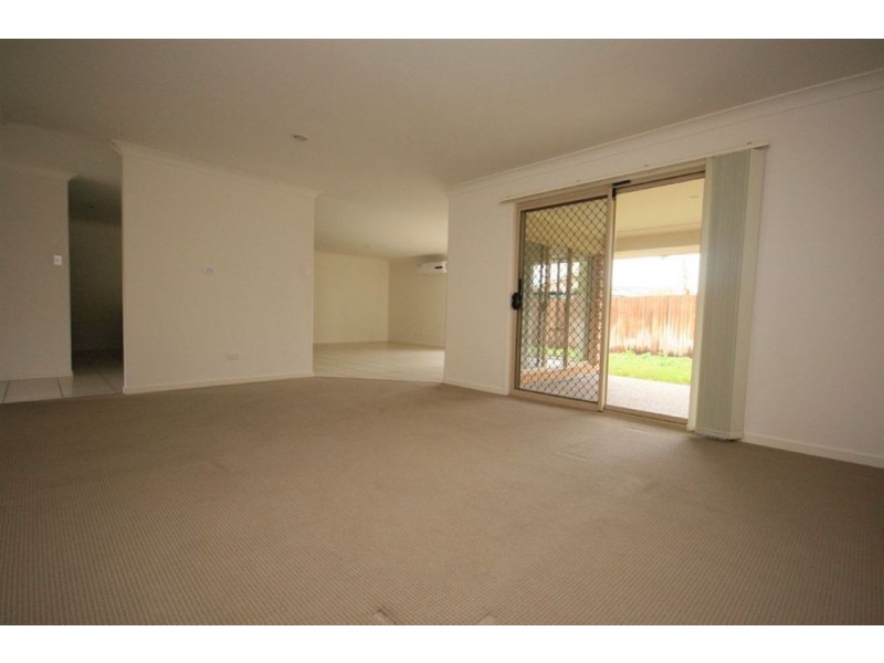 19 Peachfield Dr, Morayfield QLD 4506