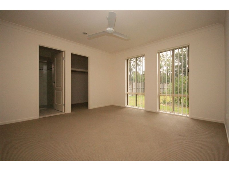 19 Peachfield Dr, Morayfield QLD 4506