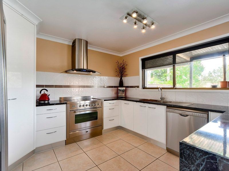 38 Ben Lomond St, Aspley QLD 4034