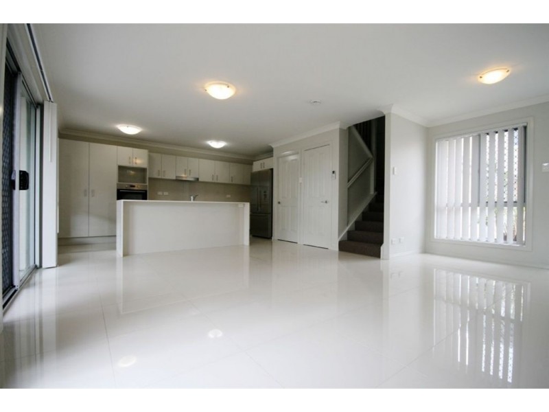 2/9 Harry Street, Zillmere QLD 4034