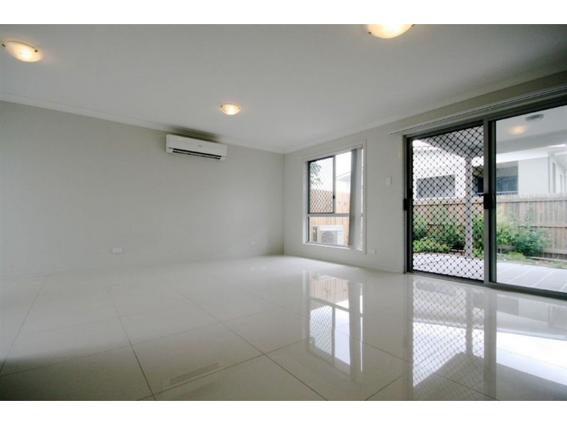 2/9 Harry Street, Zillmere QLD 4034