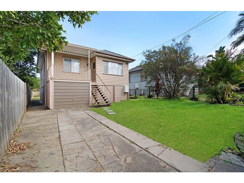 32 Church Road, Zillmere QLD 4034