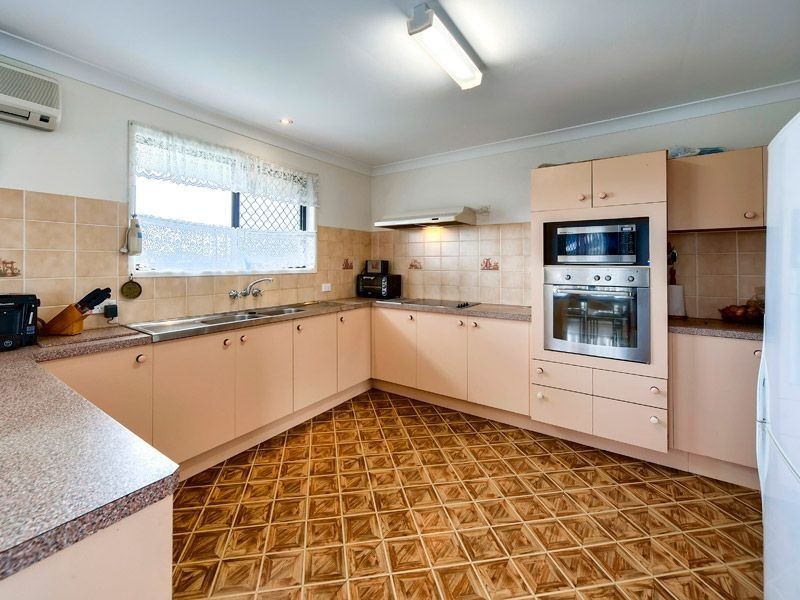 25 Namatjira Street, Everton Park QLD 4053