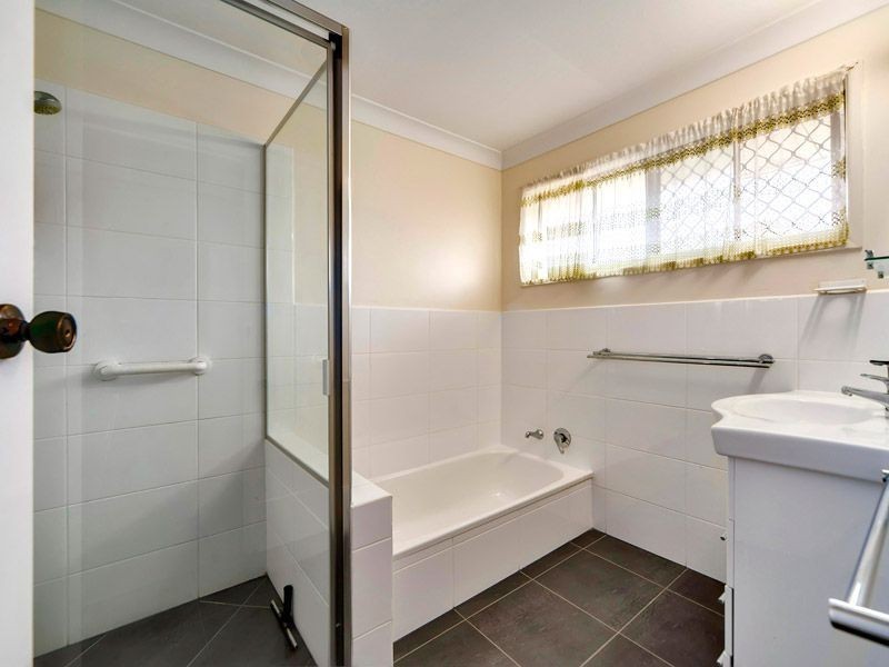 25 Namatjira Street, Everton Park QLD 4053