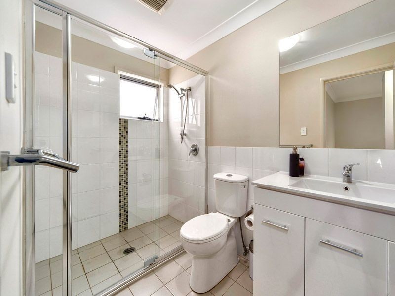 2/12 Carnarvon Crescent, Fitzgibbon QLD 4018