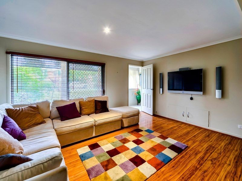 8 Kaniva Street, Rochedale South QLD 4123