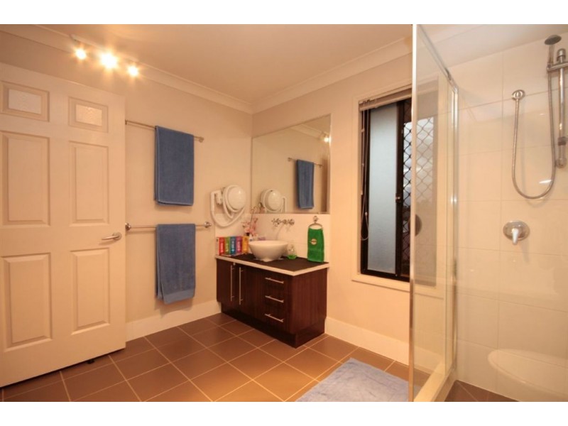 62 Caribou Crescent, Fitzgibbon QLD 4018