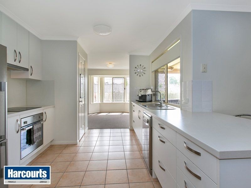 7 Candella Court, Eatons Hill QLD 4037