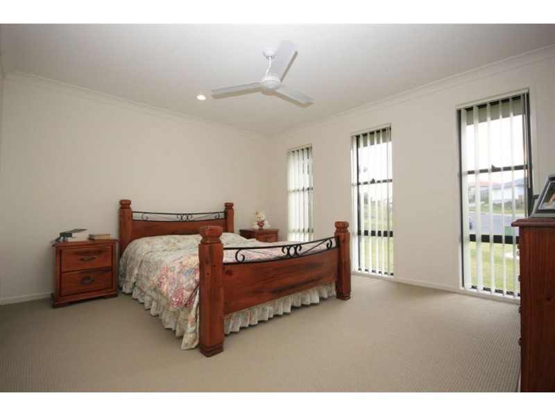 23 Wakeham St, Kallangur QLD 4503
