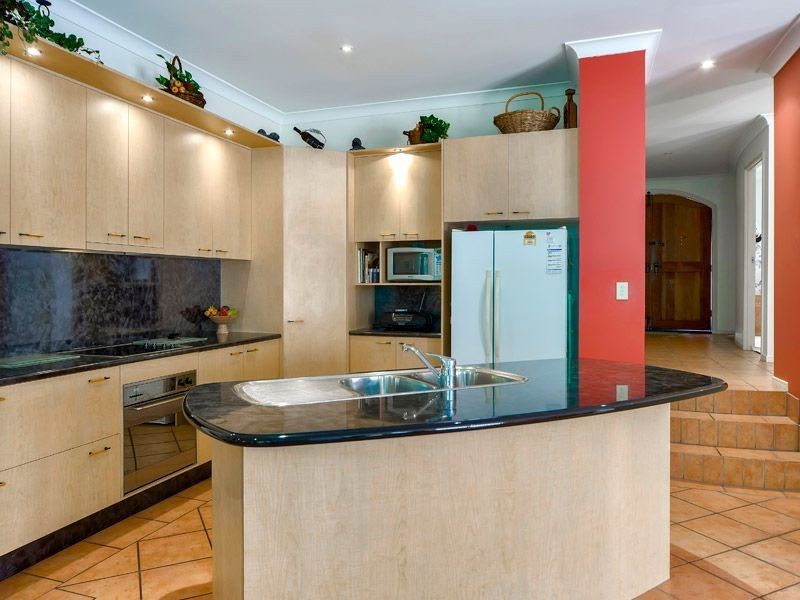 31 Ironbark Pl, Bridgeman Downs QLD 4035
