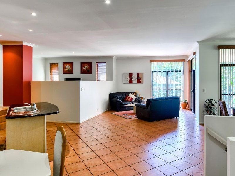 31 Ironbark Pl, Bridgeman Downs QLD 4035