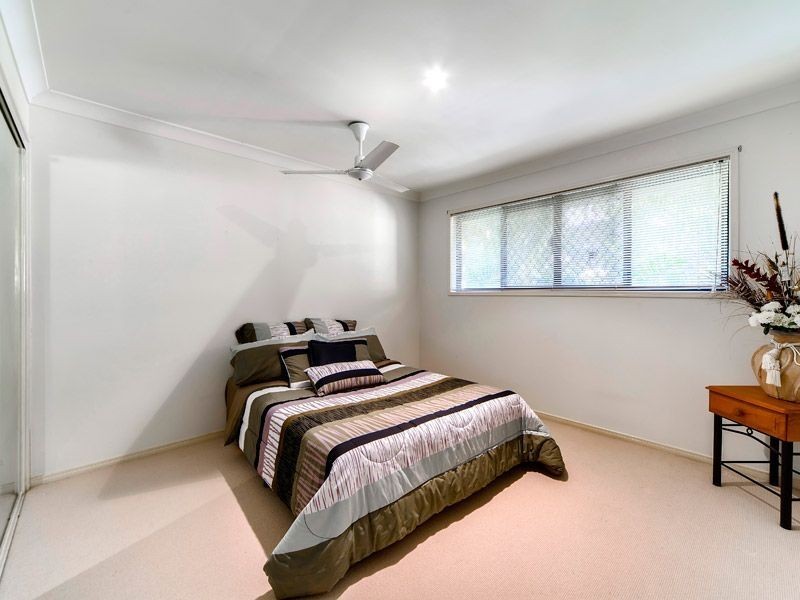 31 Ironbark Pl, Bridgeman Downs QLD 4035
