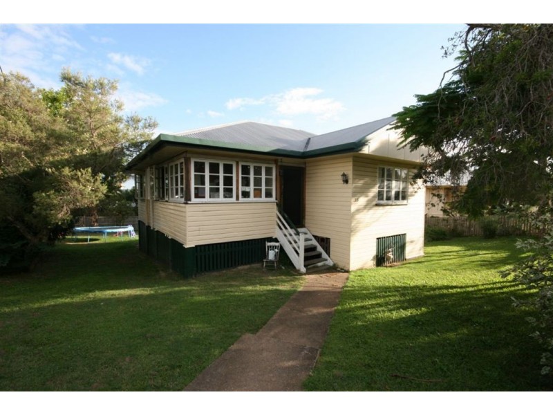 33 Buna Street, Chermside QLD 4032