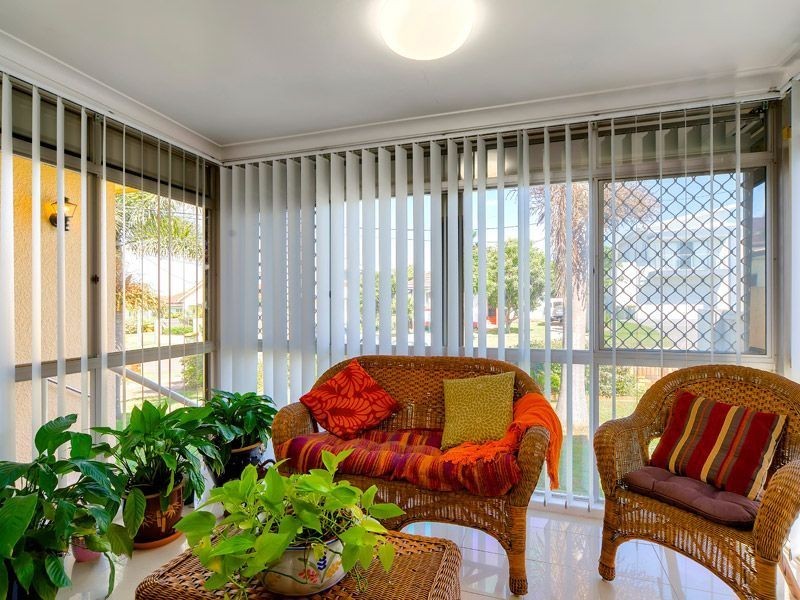 15 Sunny Av, Wavell Heights QLD 4012