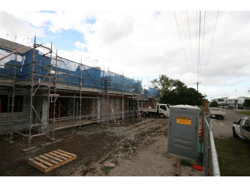 5 and 6/5 Seeney Street, Zillmere QLD 4034