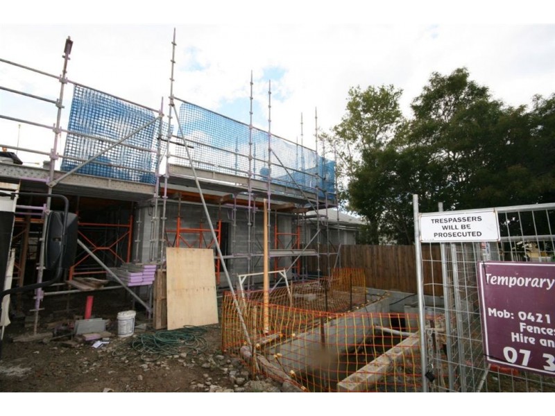 5 and 6/5 Seeney Street, Zillmere QLD 4034