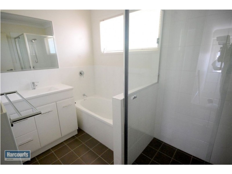 99 Gillies Street, Zillmere QLD 4034