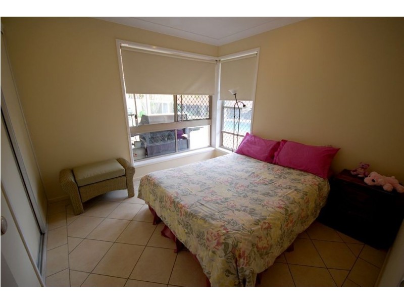 8 Selleck Close, Mcdowall QLD 4053