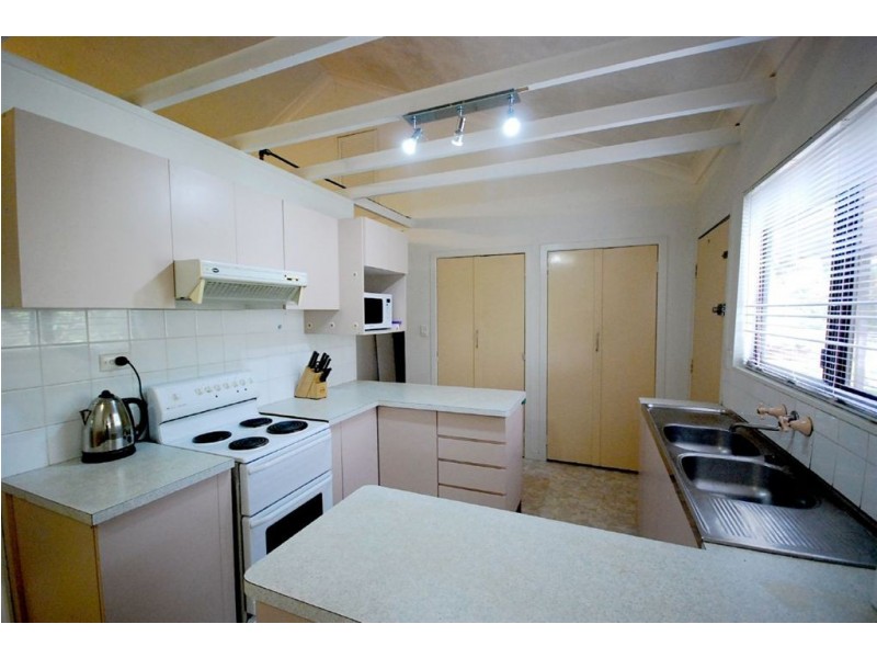 32 Ashley Road, Chermside West QLD 4032