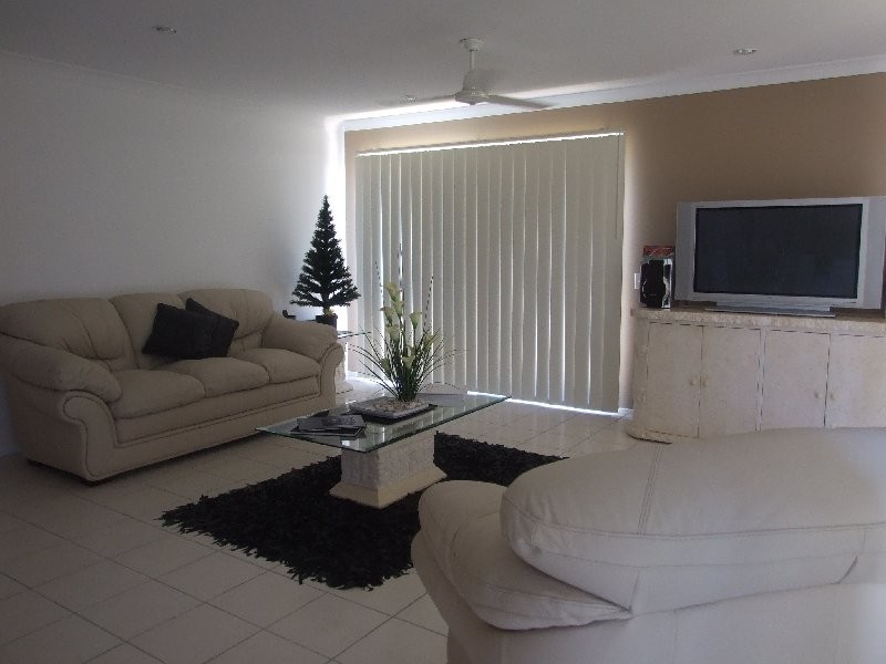 Sandstone Point QLD 4511