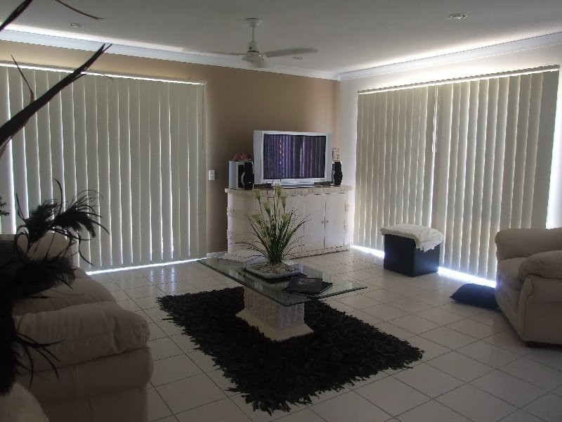 Sandstone Point QLD 4511
