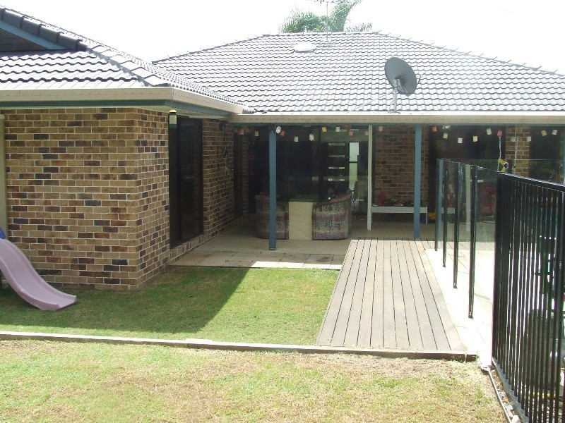 Sandstone Point QLD 4511