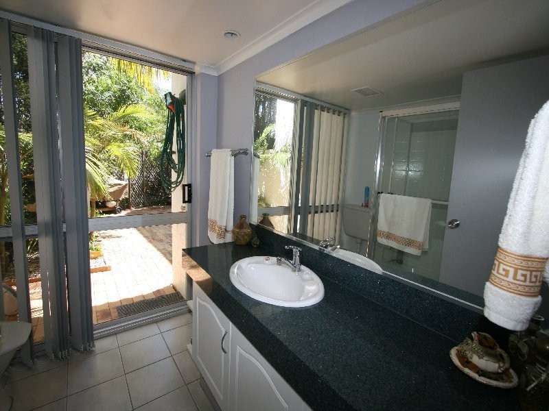 Sandstone Point QLD 4511