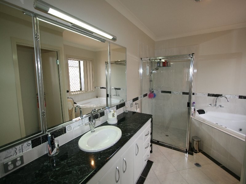 Sandstone Point QLD 4511