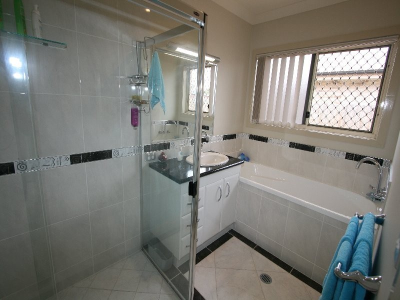 Sandstone Point QLD 4511