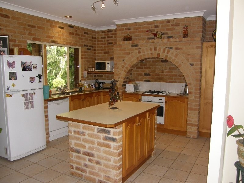 Sandstone Point QLD 4511