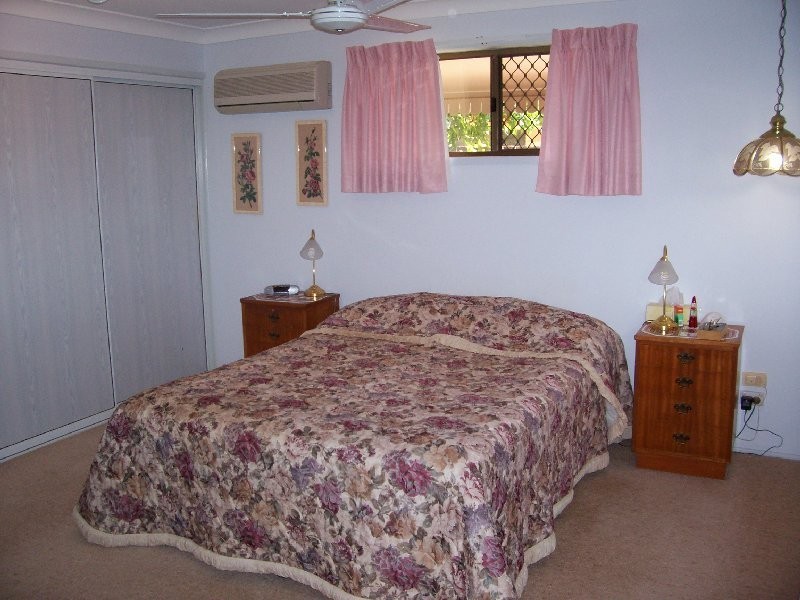 Sandstone Point QLD 4511