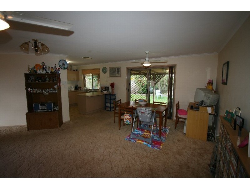 Sandstone Point QLD 4511
