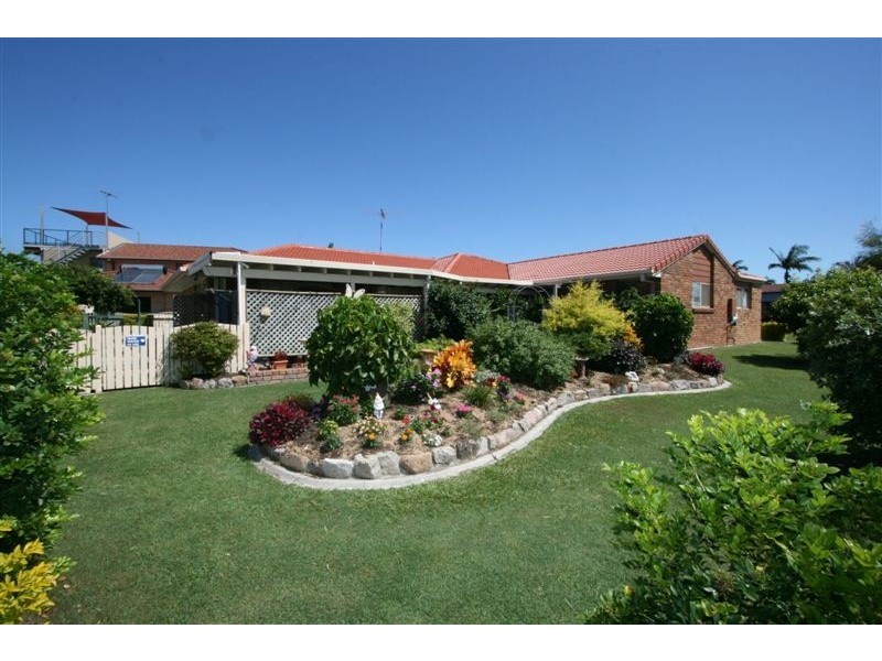 Sandstone Point QLD 4511