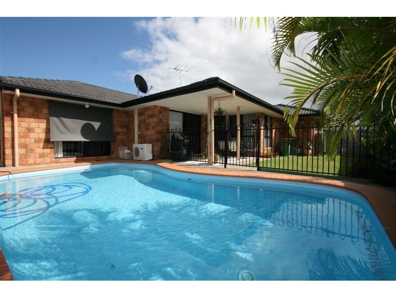 Sandstone Point QLD 4511