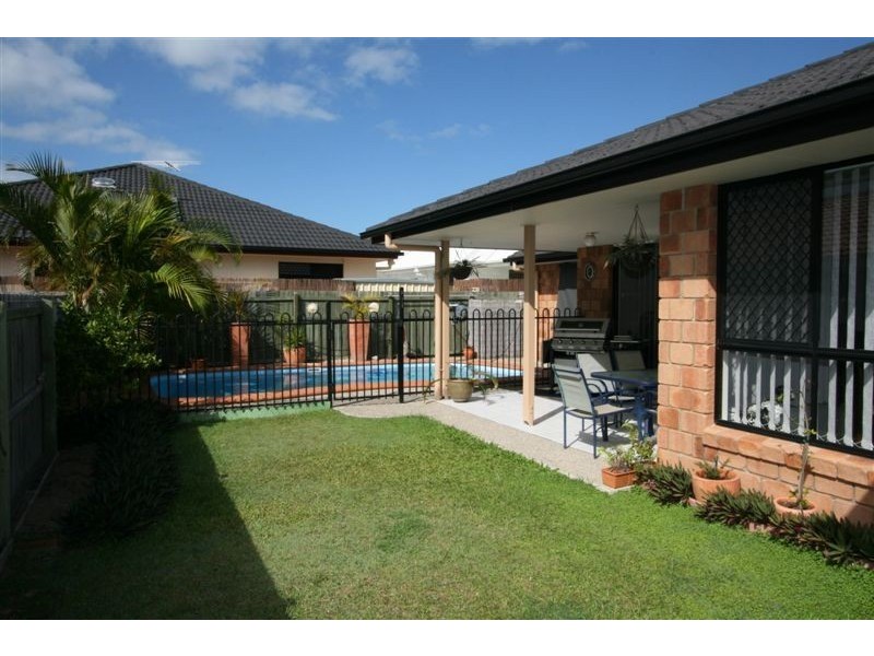 Sandstone Point QLD 4511