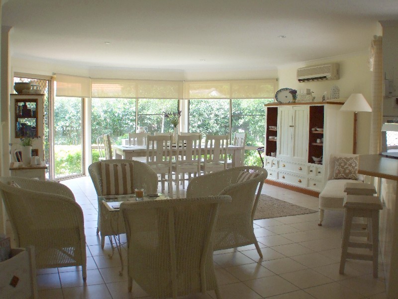 Sandstone Point QLD 4511