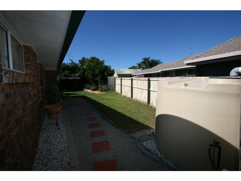 Sandstone Point QLD 4511