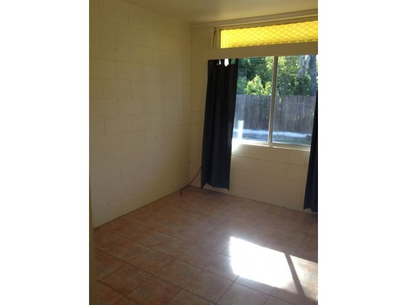 2/15 Tully Street, Bongaree QLD 4507