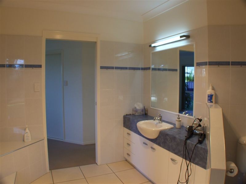 Sandstone Point QLD 4511