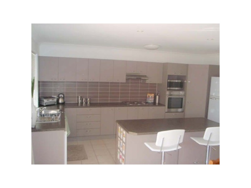 Sandstone Point QLD 4511