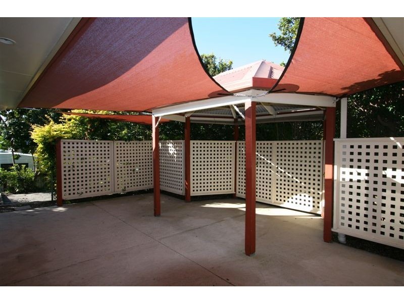 Sandstone Point QLD 4511
