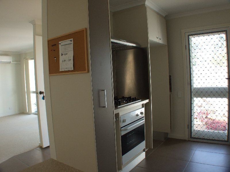 14B/10 Spinnaker Drive, Sandstone Point QLD 4511
