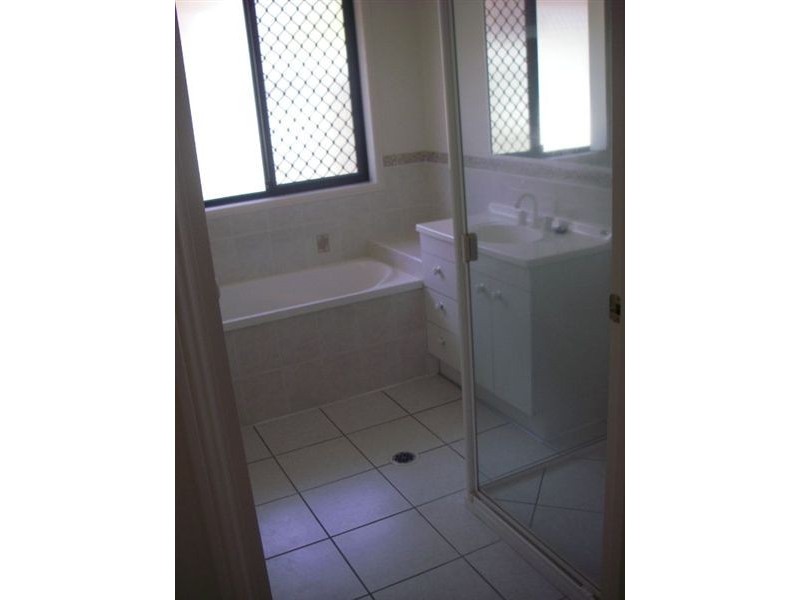 Sandstone Point QLD 4511