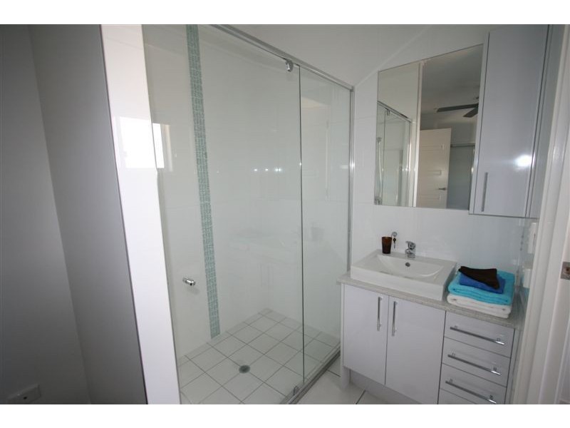 7/15-17 Sylvan Beach Esp, Bellara QLD 4507