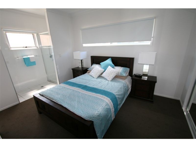 7/15-17 Sylvan Beach Esp, Bellara QLD 4507