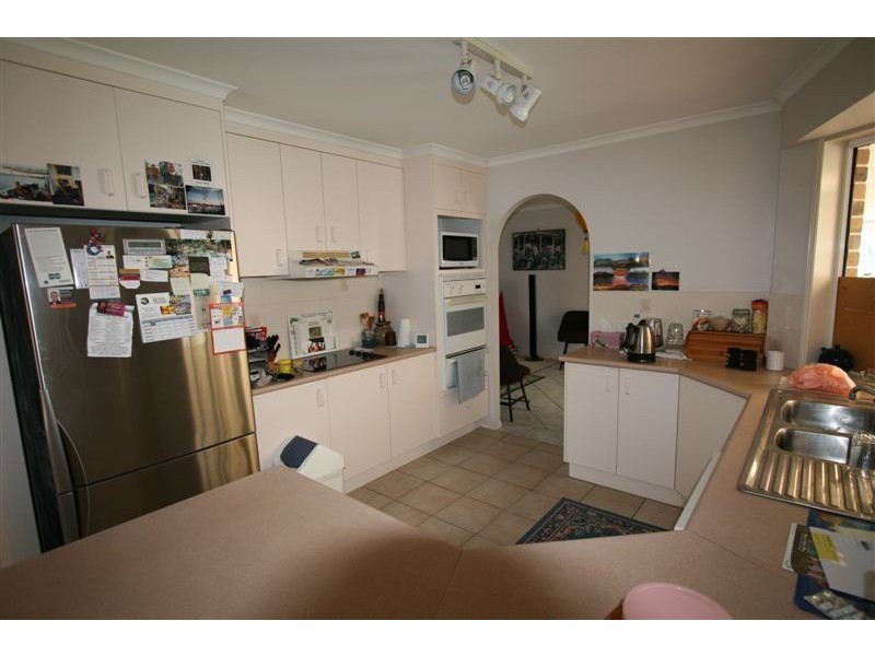 76 Jasmin Dr, Bongaree QLD 4507